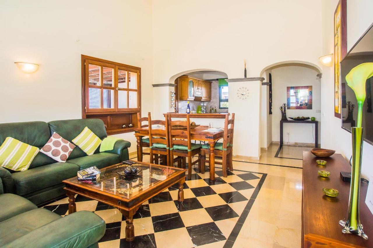 Eslanzarote Villa Eleonor, Super Wifi, Heated Pool, Sat Tv ปลายาบลังกา ภายนอก รูปภาพ